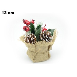 DECORAZIONE CON BACCHE